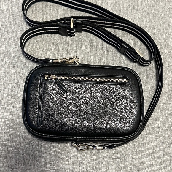 Kate Spade Crossbody - Picture 5 of 8